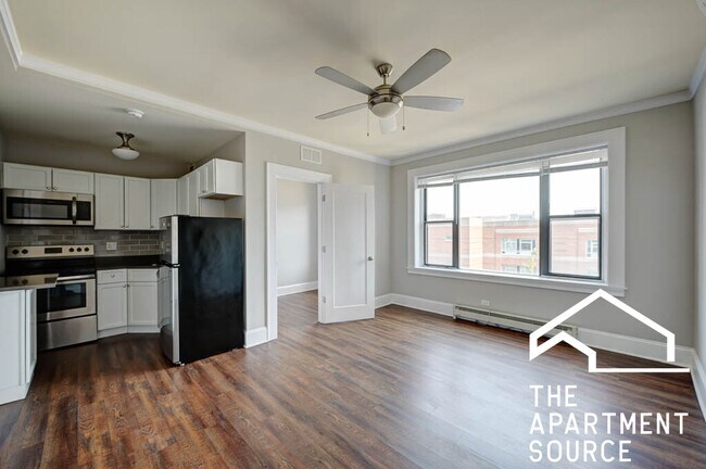 Photo - 817 W Lakeside Pl Unit 206