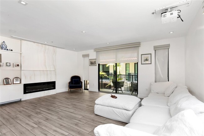 Photo - 1150 98th St Unit 10