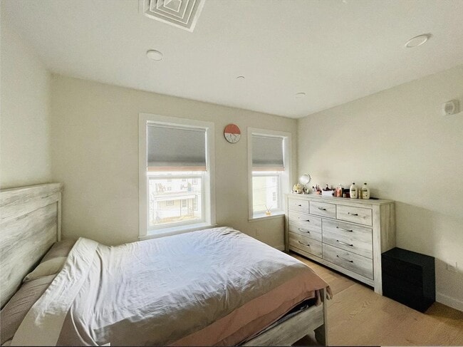 Photo - 16 Boardman St Unit 307