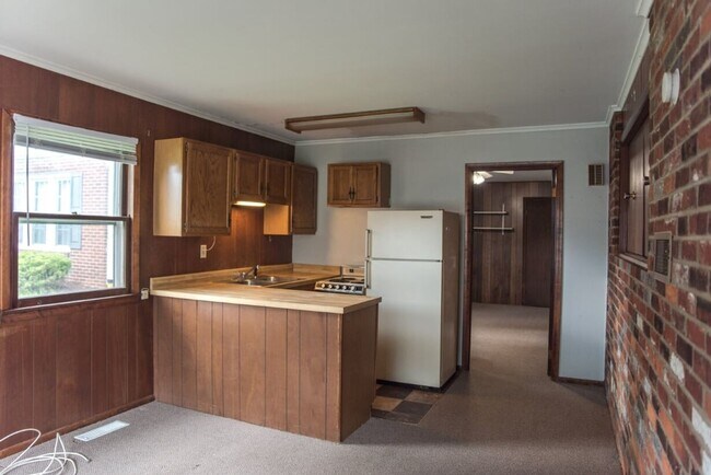 Photo - 824 W Wayne St Unit 824 W Wayne St