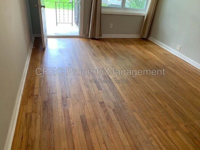 Photo - 1519 Balsam St