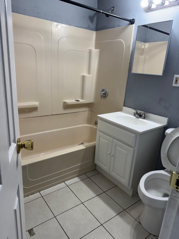 Photo - 12 E 36th St Unit Apt 2