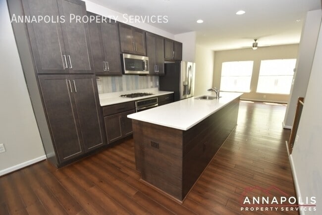 Photo - 133 Lejeune Way