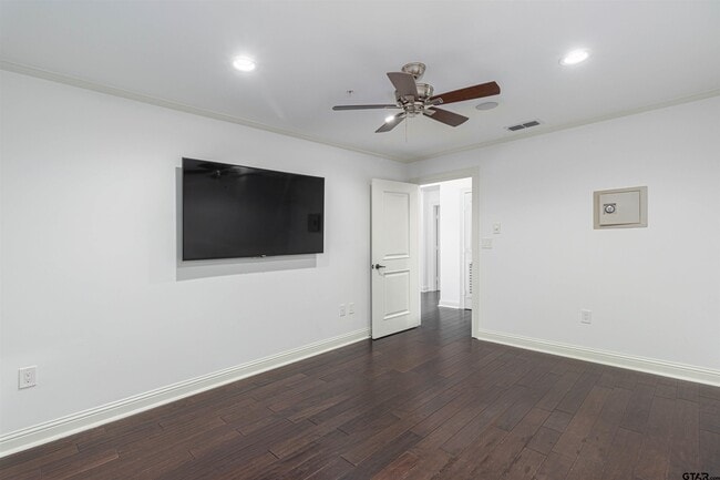 Photo - 2801 Wexford Dr Unit 603