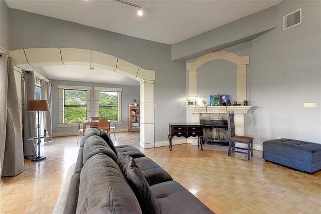Photo - 1712 Lakeshore Dr