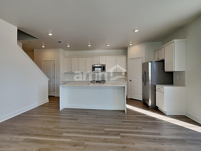 Photo - 212 Chase Ln