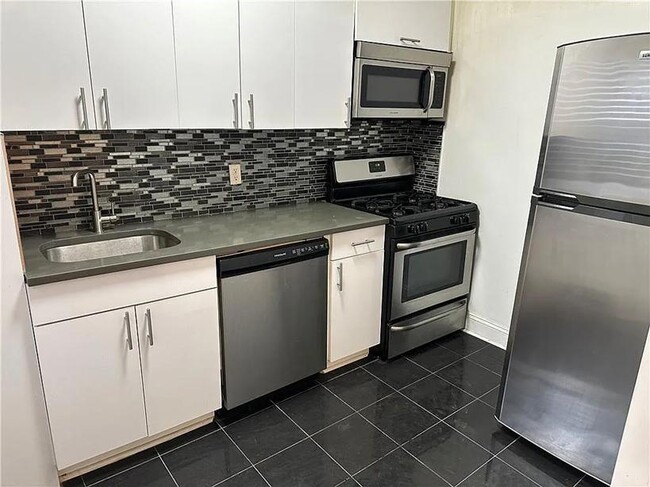 Photo - 130 Bay Ridge Pkwy