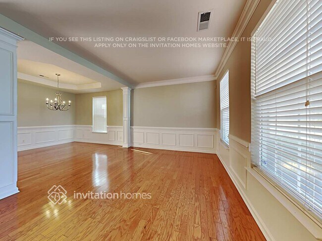 Photo - 737 Spinning Wheel Point