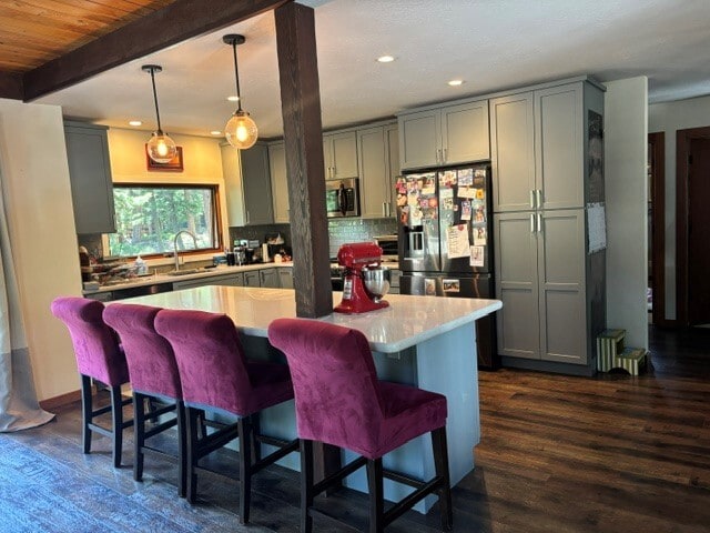 5545 Sahara Dr
