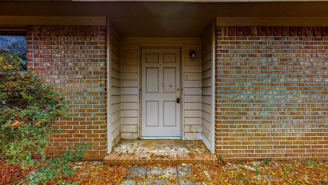 Photo - 163 S Davis Ln