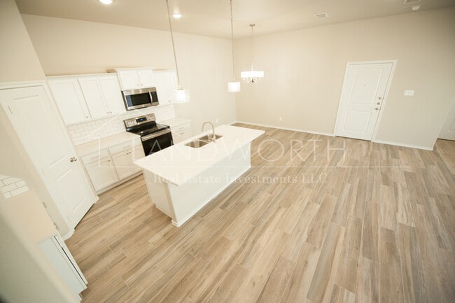 Photo - 3/2/2 Townhome near high school