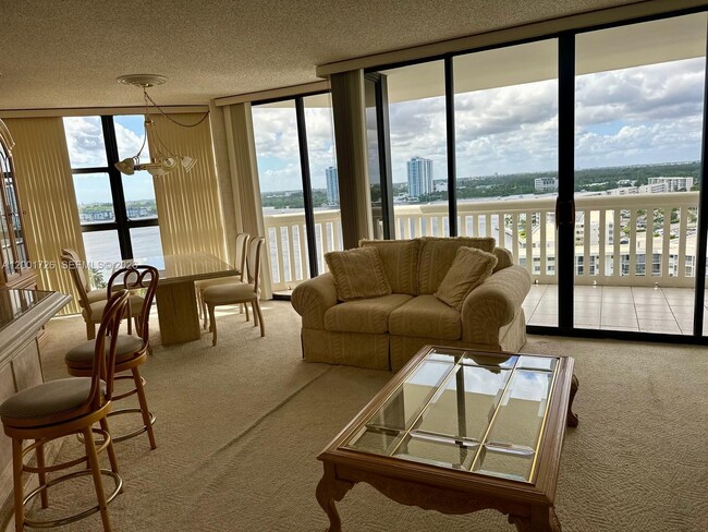 Photo - 1000 W Island Blvd Unit 1511