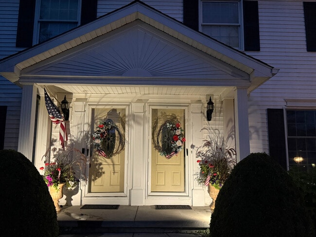 Photo - 236 Crabapple Ln