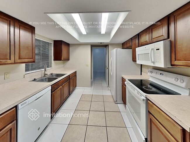 Photo - 2117 E Parkton Dr