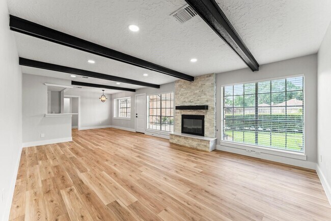 Photo - 20534 Laverton Dr