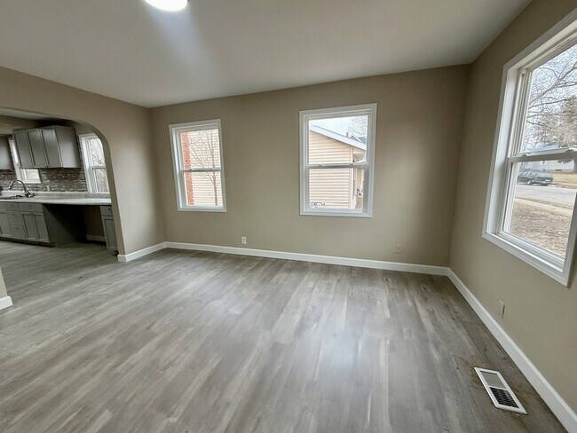 Photo - 1123 Island Ave