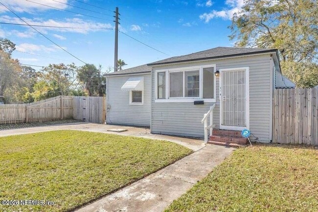 Photo - 1804 Cleveland St