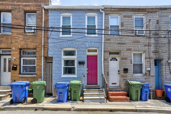 Charming 2BD/1BA - Upper Fells Point Townhome - Charming 2BD/1BA - Upper Fells Point Townhome