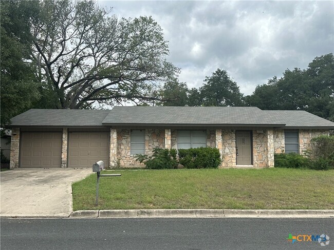 Building Photo - 1722 Redwood St Rental