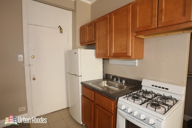 Photo - 3832 N Fremont St Unit J08P