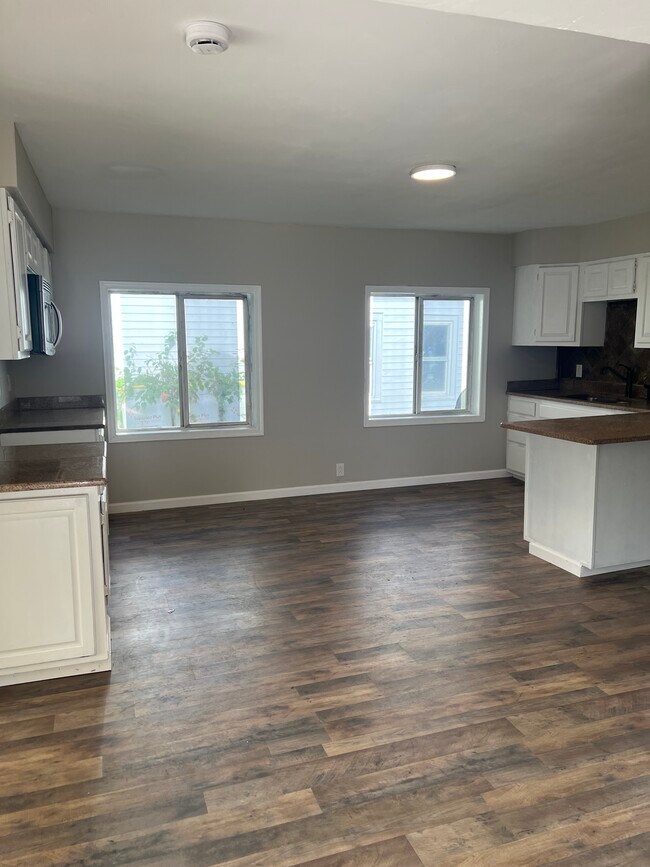 Photo - 4478 Canal St Apartamentos