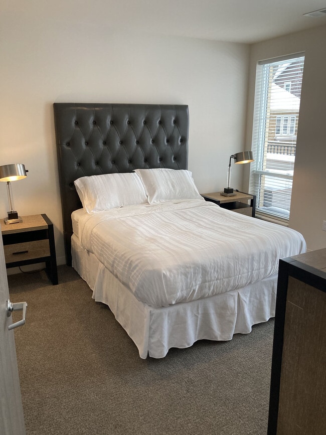 Gallatin Apartments Wauwatosa, WI