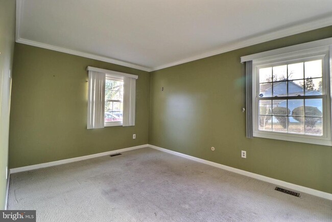 Photo - 24 Forestview Pl