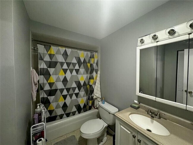 Photo - 300 Smithfield Rd