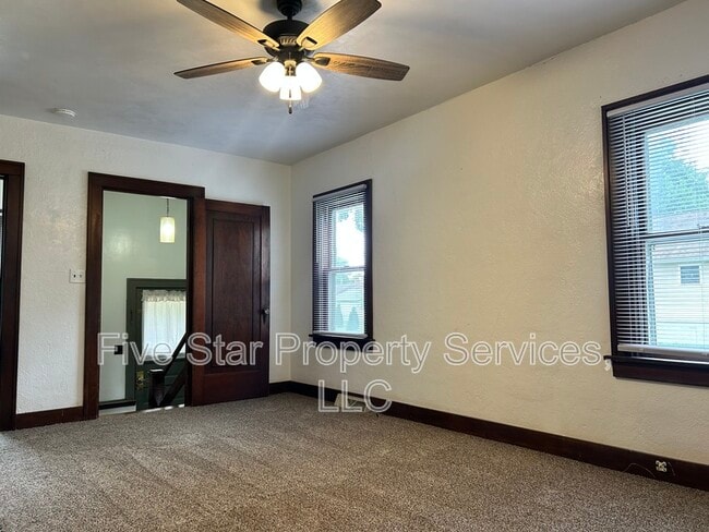 Photo - 2360 S 9th St