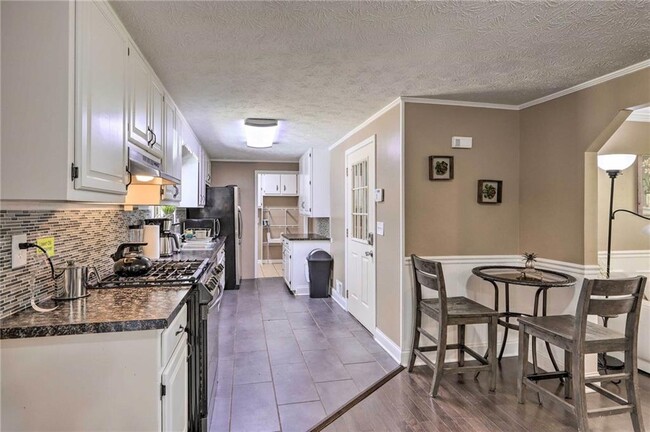 Photo - 6207 Moss Dr