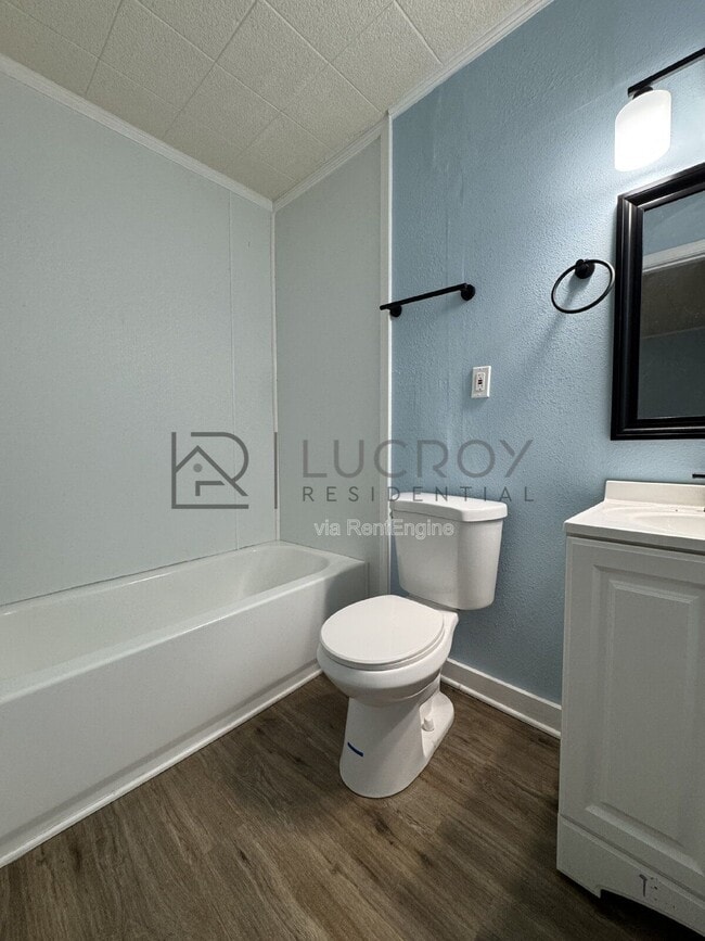 Photo - 1816 Kenmore Dr