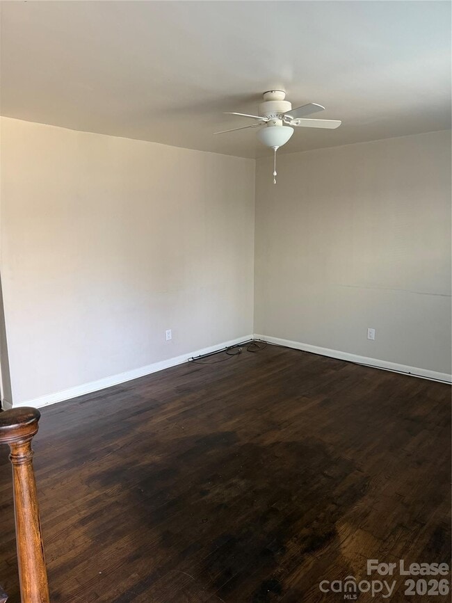 Photo - 634 Walnut St