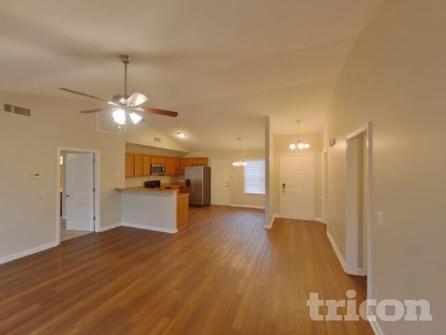 Photo - 1535 Ballater Dr