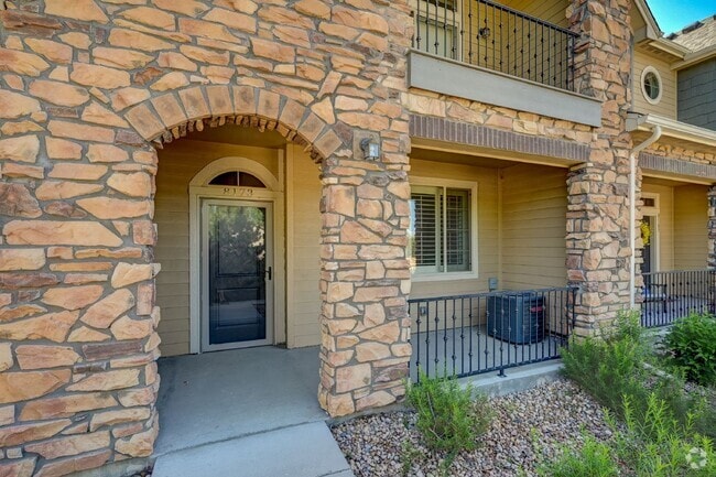 Building Photo - $2,750 - 2 Bed, 2.5 Bath Condo in Centenni...
