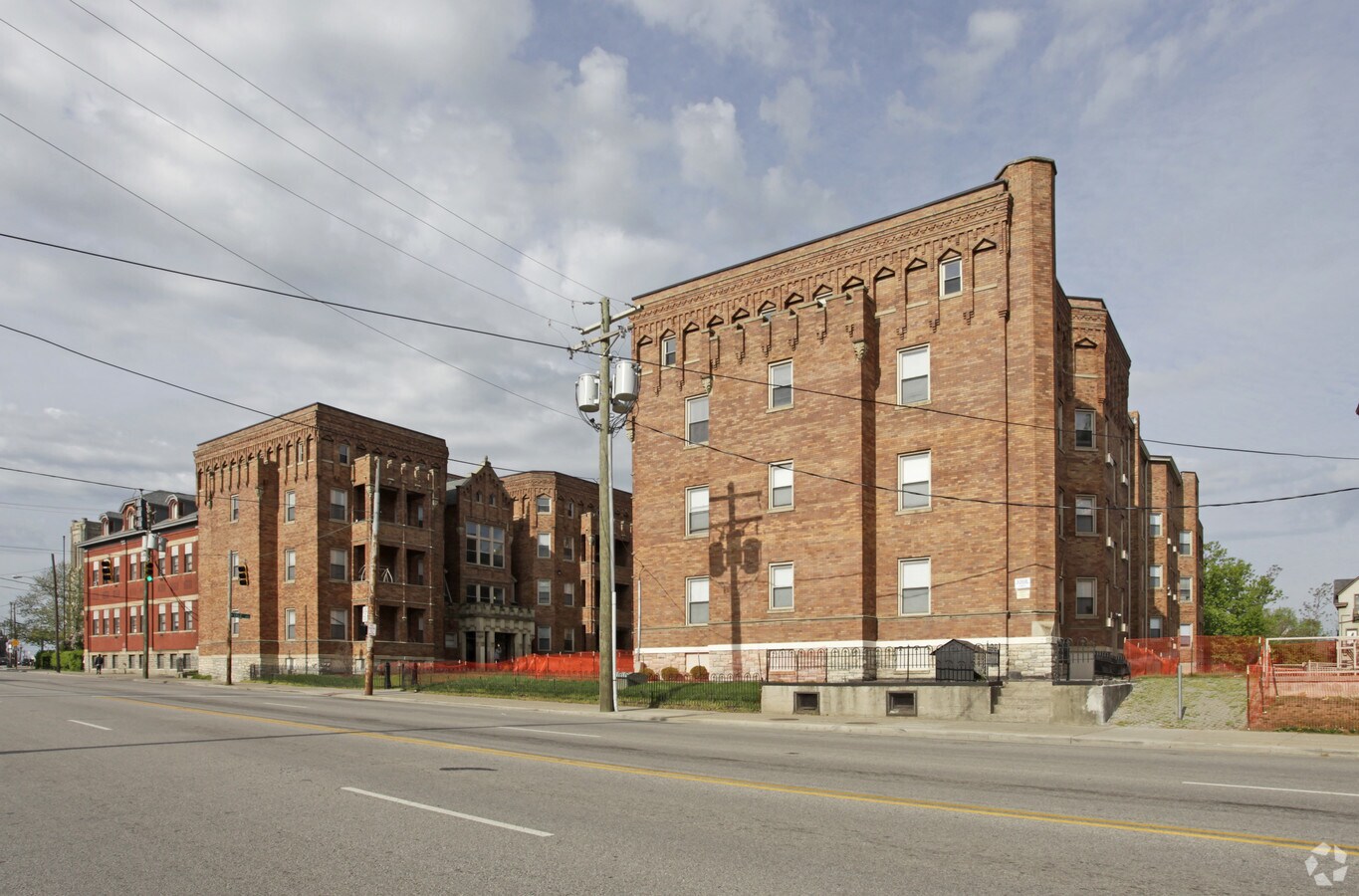 Photo - Gilbert Manor Apartments