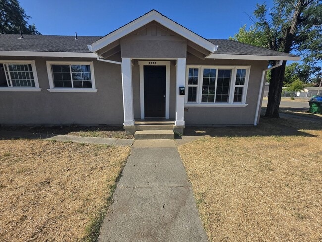 Building Photo - Duplex For Rent in Corning!