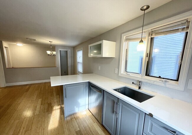 Photo - 114 Buttonwood St Unit street