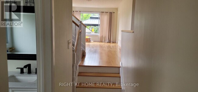 Photo - 7 Covington Pl