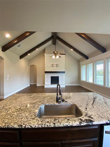 Building Photo - 1627 Rockview Dr Rental