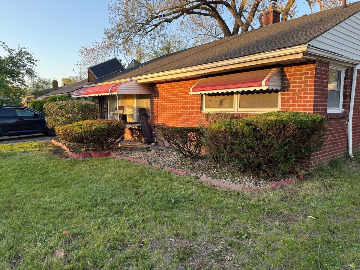 Photo - 19970 Wyoming Ave