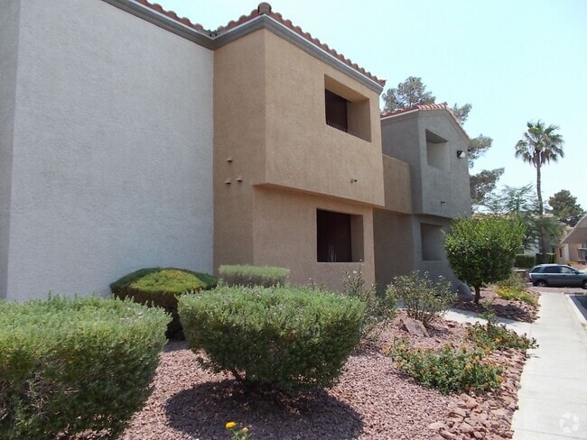 Building Photo - Beautifully Updated Second-Floor Condo! Se... Unit 2008