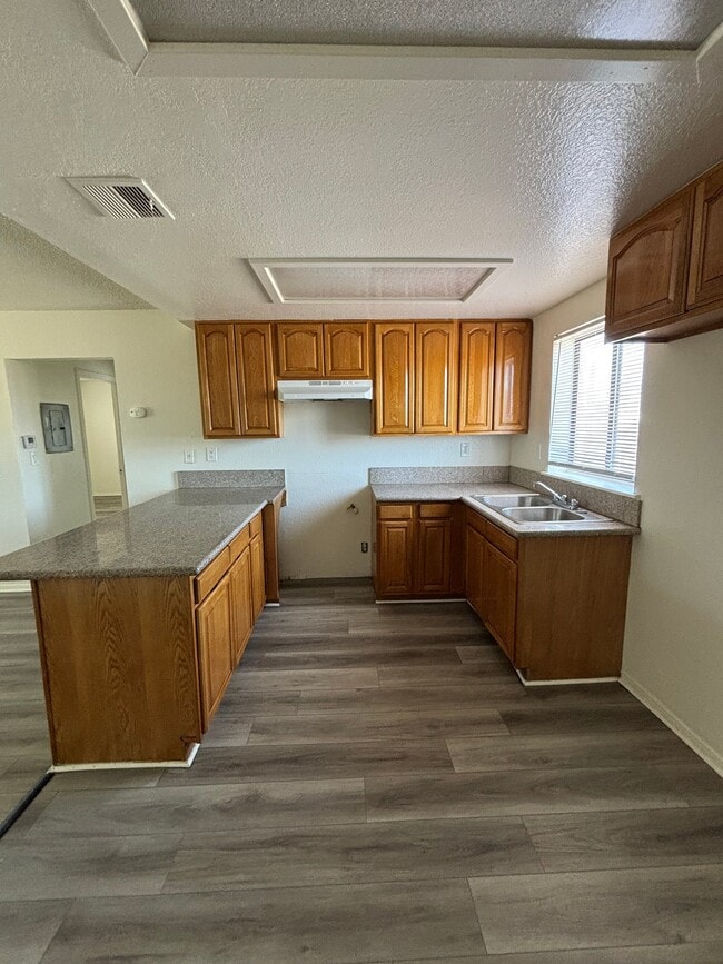 Photo - 509 E Ave Q Unit 5