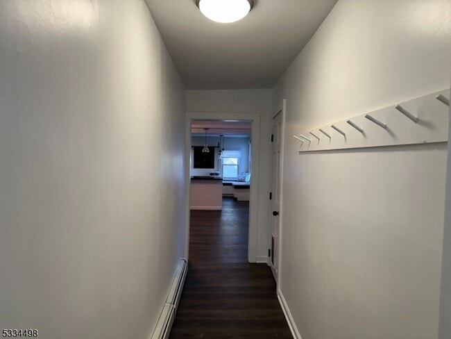 39 Midland Ave