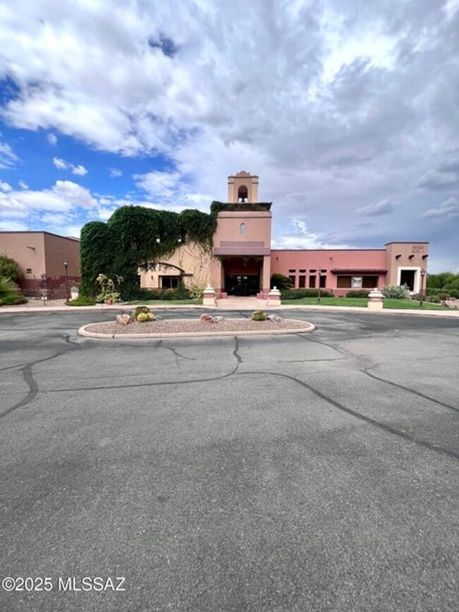 Building Photo - 1254 W Calle De Sotelo Rental