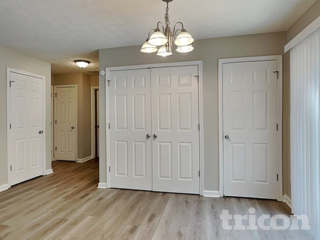 Photo - 4681 Raven Wood Loop