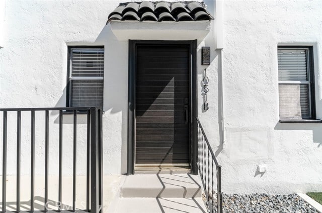 Photo - 1051 Western Ave Unit B