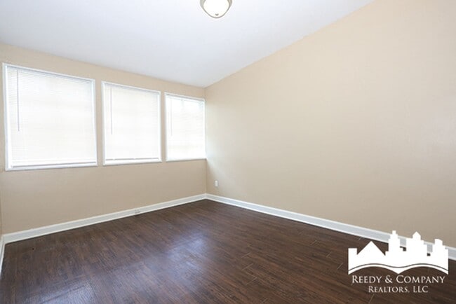 Photo - 1078 N Evergreen St