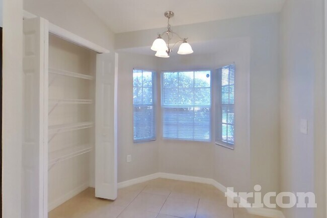 Photo - 4739 Acorn Dr