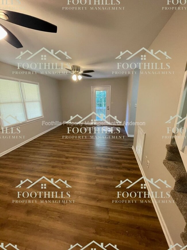 Photo - 214 Keithwood Dr