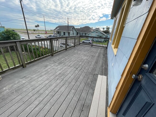 Photo - Ocean views from 250 sq ft deck- One bedroom